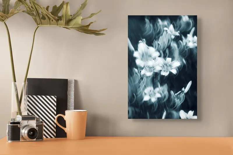 Flori eterice lumini și mișcare, 26 x 39 cm – poza 3