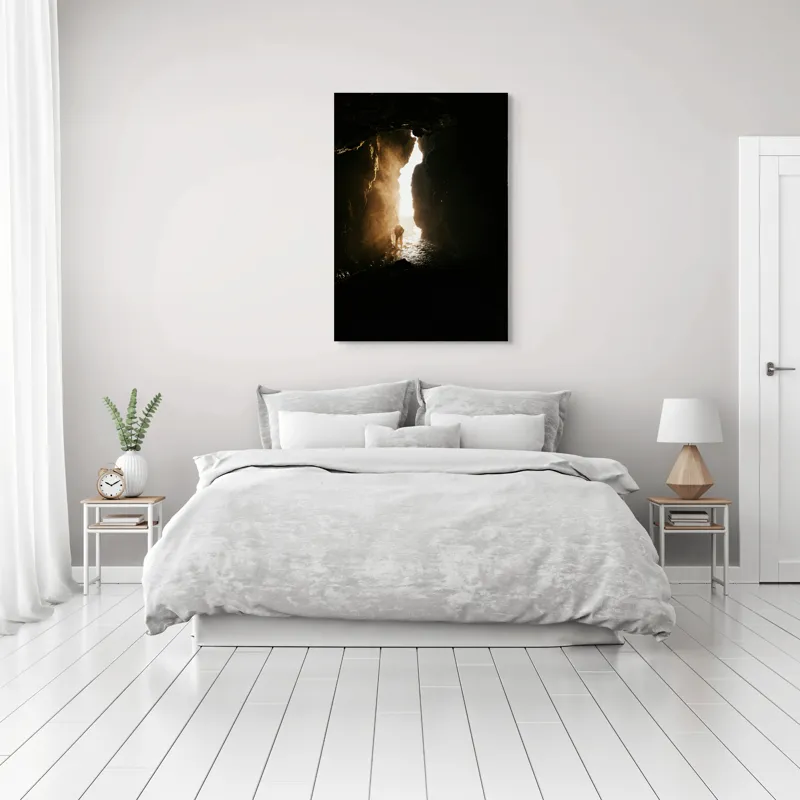 Tablou Canvas Lumină între Stânci Întunecate – Artă Dramatică, 70 x 100 cm – poza 3