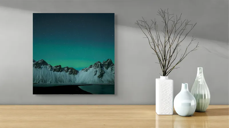 Tablou Canvas Aurora Boreală peste Munți înzăpeziți, 50 x 50 cm – poza 3
