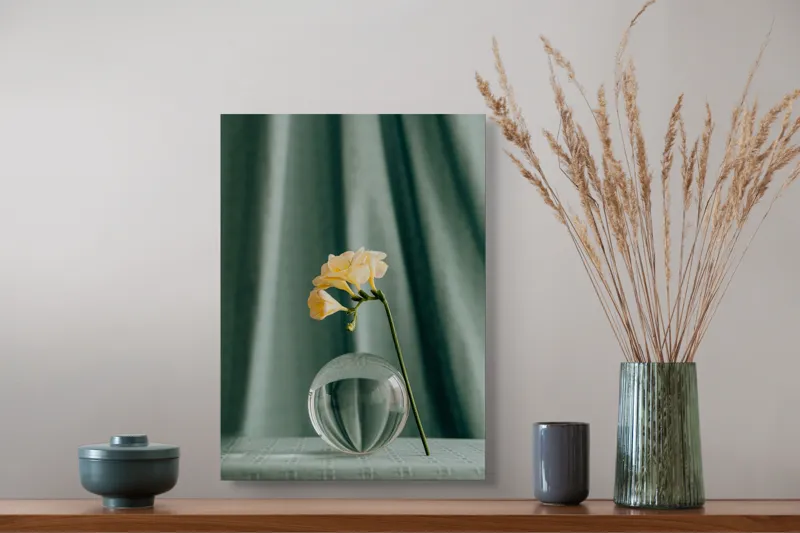 Tablou Canvas, "Floare delicată în armonie verde", Floare, Glob, Transparent, Delicat, Textură, Verde, Curbe, Blând., 39 x 54 cm – poza 3
