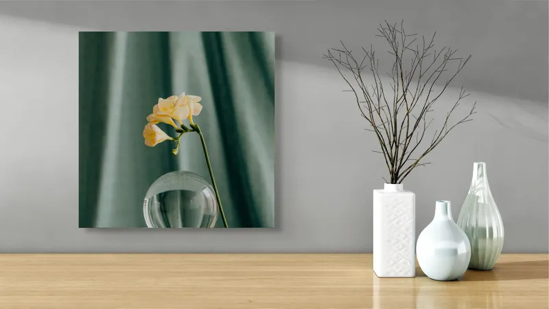 Tablou Canvas, "Floare delicată în armonie verde", Floare, Glob, Transparent, Delicat, Textură, Verde, Curbe, Blând., 50 x 50 cm – poza 3