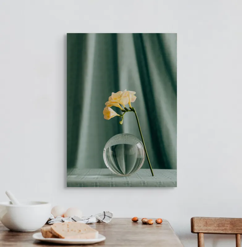 Tablou Canvas, "Floare delicată în armonie verde", Floare, Glob, Transparent, Delicat, Textură, Verde, Curbe, Blând., 50 x 70 cm – poza 3