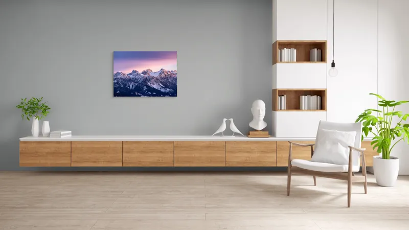 Tablou Canvas, "Strălucirea apusului peste munți înzăpeziți", Mileniu, Majestuos, Munți, Lumină, Asfințit, Alb, Cer, Magie, Întruchipare, Timpurie, Puritate, Căldură, Creste, Înălțime, Liniște., 100 x 70 cm – poza 6