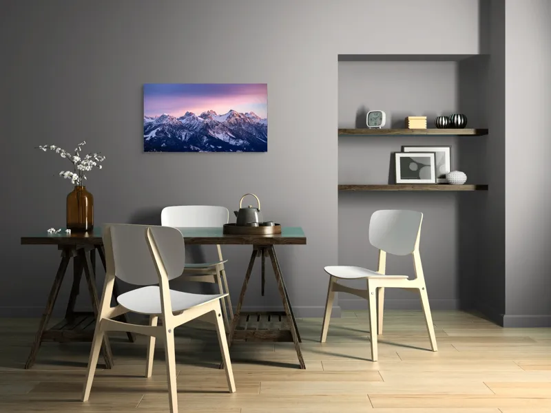 Tablou Canvas, "Strălucirea apusului peste munți înzăpeziți", Mileniu, Majestuos, Munți, Lumină, Asfințit, Alb, Cer, Magie, Întruchipare, Timpurie, Puritate, Căldură, Creste, Înălțime, Liniște., 90 x 50 cm – poza 3