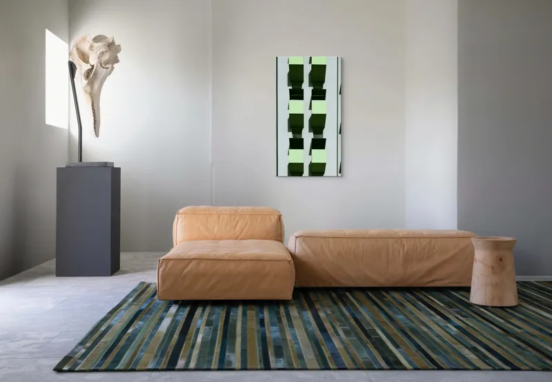 Tablou Canvas, "Balcoane verzi pe fațadă gri", Verde, Geometrie, Structură, Repetiție, Modern, Simetrie, Urban, Verticalitate, 50 x 90 cm – poza 5