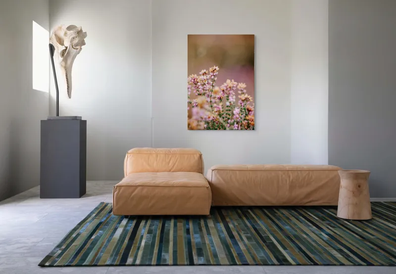 Tablou Canvas, "Flori de toamnă la amurg", Flori, Roz, Fragilitate, Natură, Delicatețe, Fundal, Verde, Pastel, Blândețe, Vedele., 70 x 100 cm – poza 7