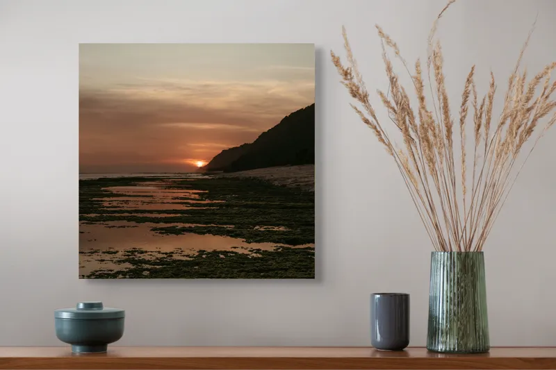 Tablou Canvas, "Apus de soare peste ocean liniștit", Apus, Cer, Nor, Ocean, Culori, Serene, Stânci, Reflexie, Natură, Peisaj, 50 x 50 cm – poza 4
