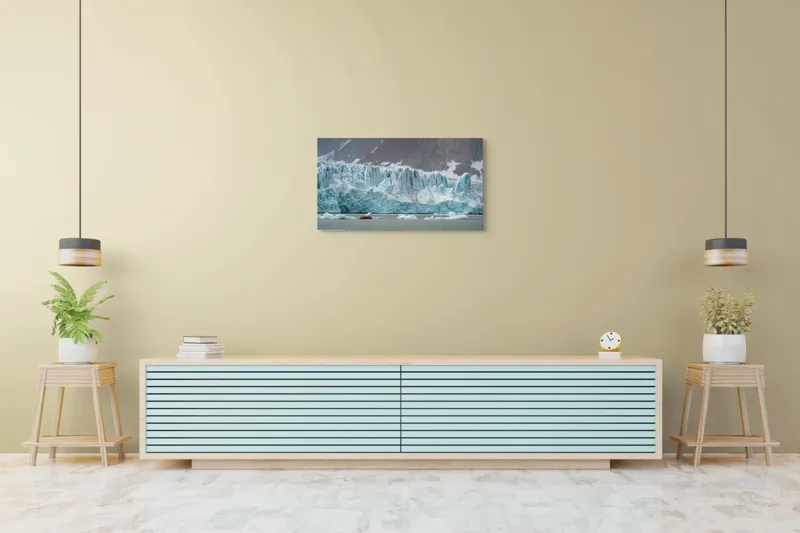 Tablou Canvas, "Strălucirea cristalelor arctice sub cerul sumbru", 90 x 50 cm – poza 5