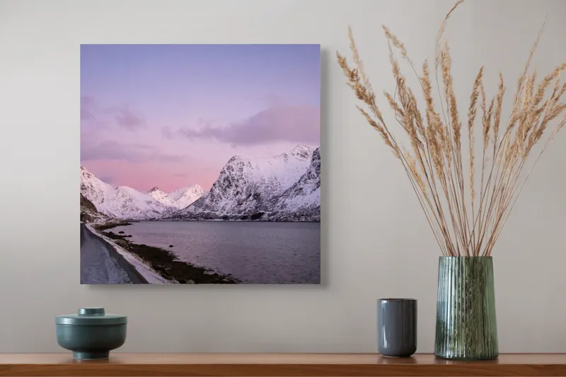 Tablou Canvas pe temă de peisaj montan cu culori vibrante, 50 x 50 cm – poza 4
