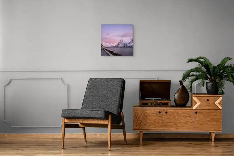 Tablou Canvas pe temă de peisaj montan cu culori vibrante, 50 x 50 cm – poza 6