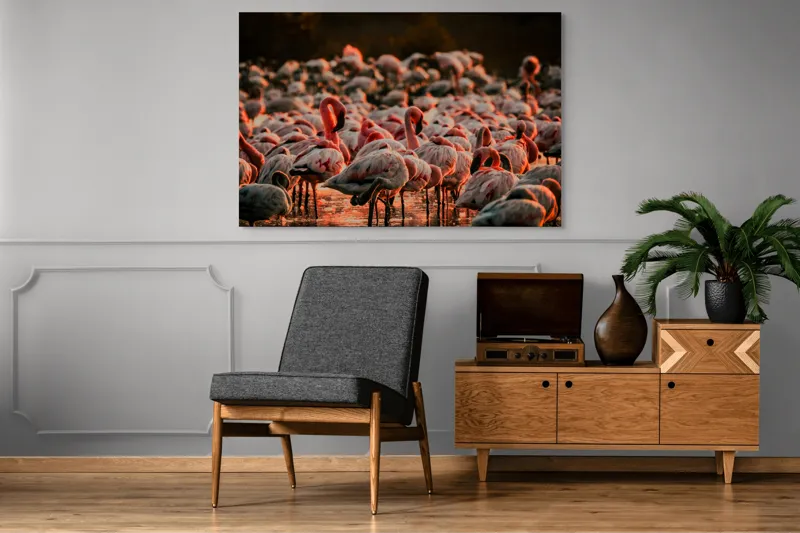 Tablou Canvas cu fluturi de flamingo \"Dansul Roz al Apei Serenității\", 150 x 100 cm – poza 8