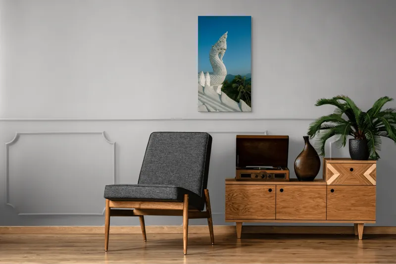 Tablou Canvas, "Statuia dragonului în zori liniștite", Dragon, Cer, Albastru, Sculptură, Palmieri, Peisaj, Montan., 50 x 90 cm – poza 8