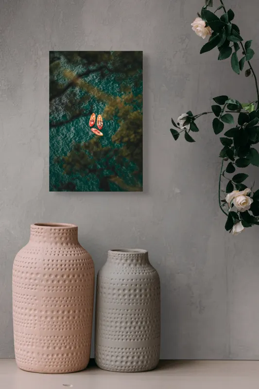 Tablou Canvas cu scenă de caiace în dansul apelor cristaline, 26 x 39 cm – poza 6