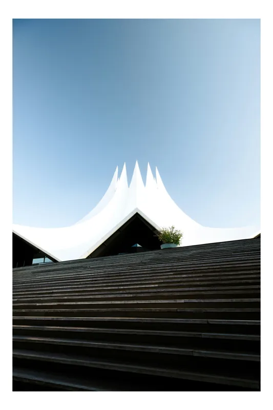 Tablou Canvas Arhitectură Modernă Ascensiune Geometrie Contrast, 39 x 54 cm