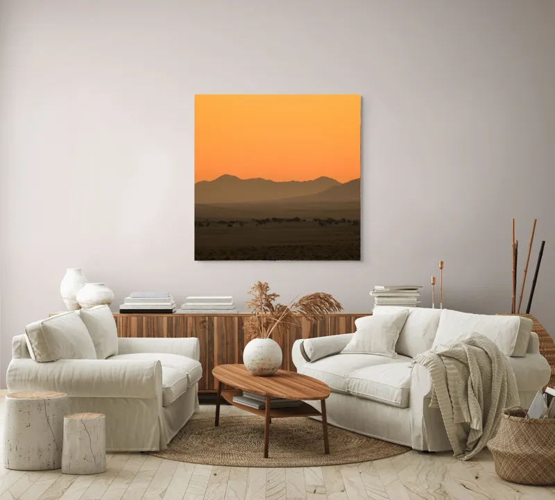 Tablou Canvas Deșert în lumina amurgului aurie cu siluete de munți și pădure, 100 x 100 cm – poza 3