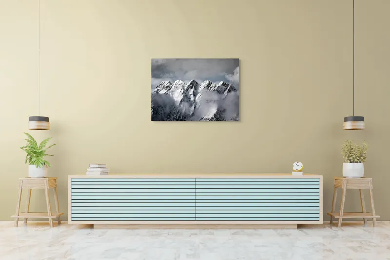 Tablou Canvas, "Muntele învăluit de nori albi", Colosal, Înzăpezit, Grandios, Impunător, Pitoresc, Înghețat, Majestic, Noros, Magnific, Rece, 100 x 70 cm – poza 4