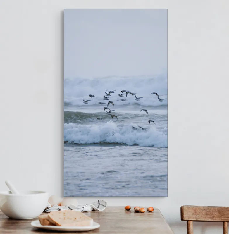 Tablou Canvas Dansul păsărilor deasupra valurilor mării, 50 x 90 cm – poza 3