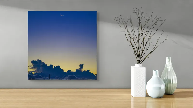 Tablou Canvas, "Luna melancolică peste orașul adormit", 50 x 50 cm – poza 3
