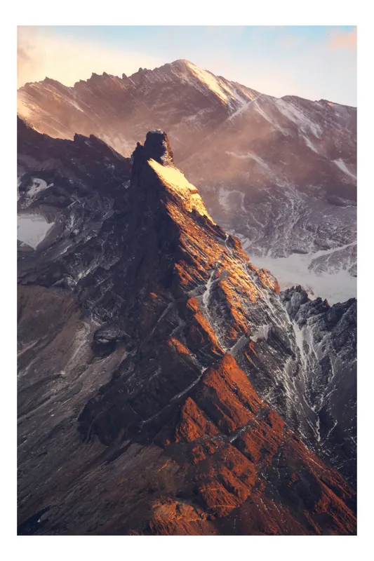 Tablou Canvas pe creste dramatice cu lumini și umbre, 100 x 100 cm