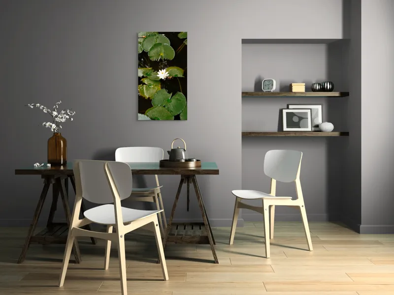Tablou Canvas, "Floare de nufăr pe lac liniștit", Frunze, Lac, Floare, Nufăr, Apă, Verde, Natural, Frumusețe, Reflecție, Petale, 50 x 90 cm – poza 4