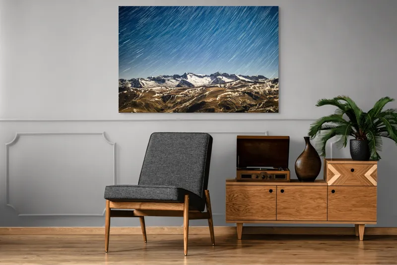 Tablou Canvas, "Cer înstelat deasupra munților înzăpeziți", Stele, Noapte, Munți, Zăpadă, Cer, Peisaj, Lumină, Mișcare, 150 x 100 cm – poza 8