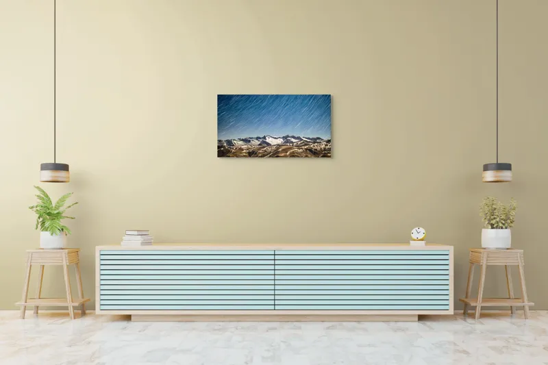 Tablou Canvas, "Cer înstelat deasupra munților înzăpeziți", Stele, Noapte, Munți, Zăpadă, Cer, Peisaj, Lumină, Mișcare, 90 x 50 cm – poza 5