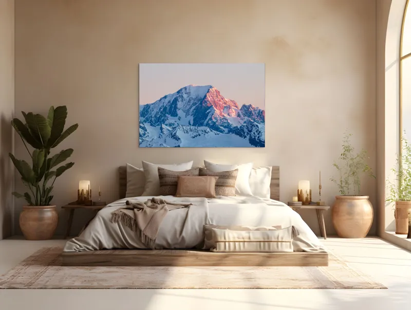 Tablou Canvas, "Apusul peste culmile înzăpezite alepinilor", Măreție, Liniște, Grandeur, Solitudine, Frumusețe, Vârfuri, Albastru, Alb, Apus, Strălucire, 150 x 100 cm – poza 4