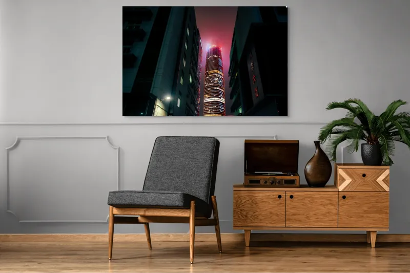 Tablou Canvas, "Turn urban în lumini misterioase", Turn, Lumină, Noapte, Înălțime, Reflecție, Modernitate, Metropolă, Strălucire, 150 x 100 cm – poza 8