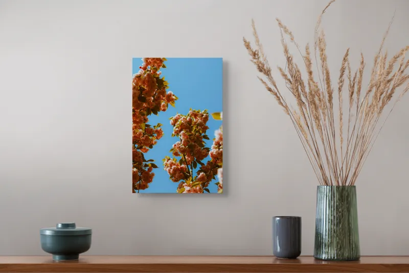 Tablou Canvas, "Florile primăverii sub cer senin", Flori, Cer, Albastru, Ramuri, Frunze, Primăvară, Natură, Roz, Verde, Lumină, Delicat, Înfloresc., 26 x 39 cm – poza 5