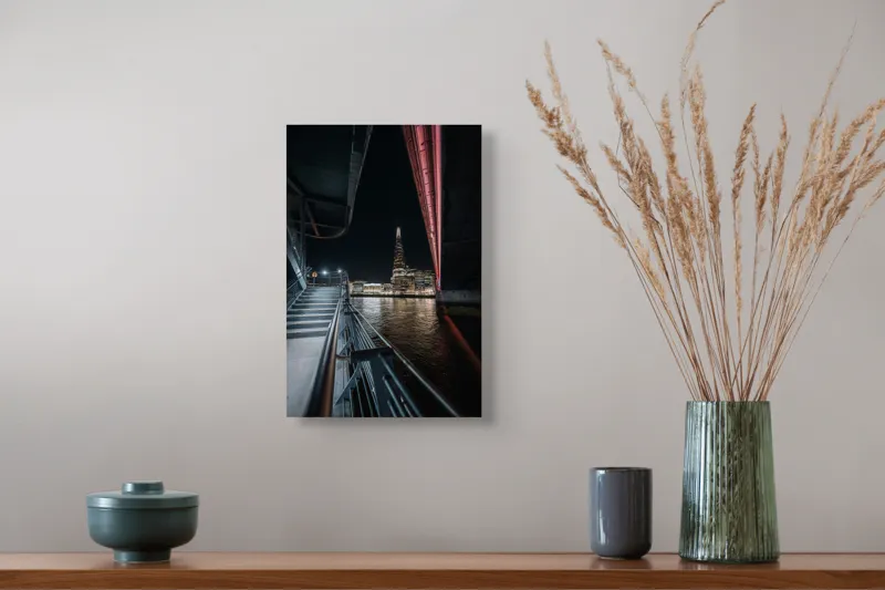 Tablou Canvas, "Răsfrângerea orașului în ape nocturne", 26 x 39 cm – poza 5