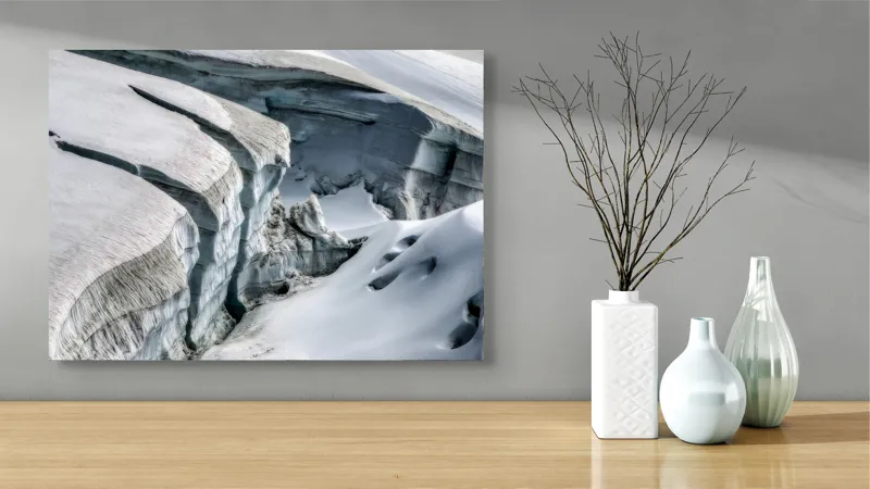 Tablou Canvas pe tema peisaj glaciar cu ghețari în nuanțe de albastru și alb, 70 x 50 cm – poza 3