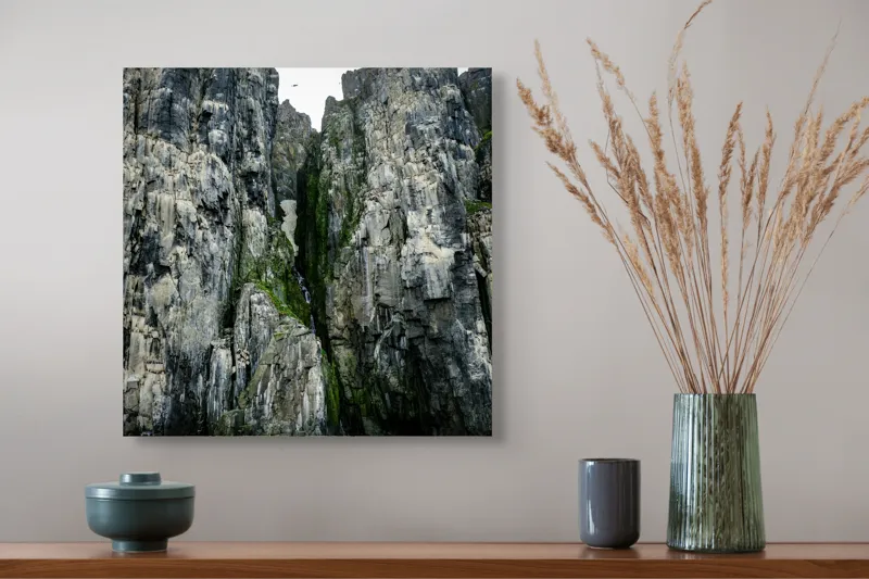 Tablou Canvas Coloși de piatră la malul mării, peisaj natural și misterios, 50 x 50 cm – poza 4