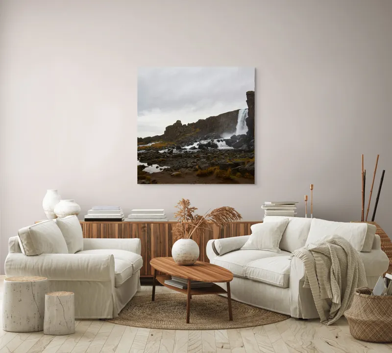 Tablou Canvas, "Rau în ținutul stâncos nordic", Cădere, Apă, Stânci, Nor, Râu, Peisaj, Melancolie, Natură, Ploaie, Tundră., 100 x 100 cm – poza 3