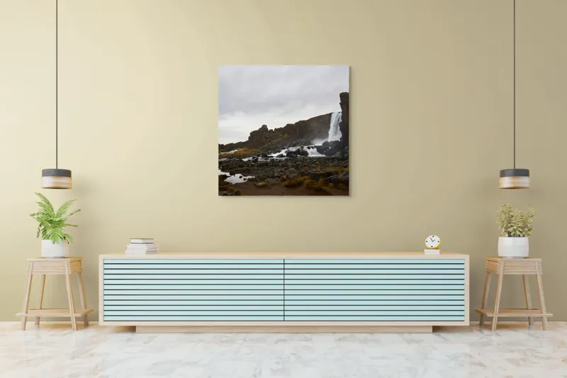 Tablou Canvas, "Rau în ținutul stâncos nordic", Cădere, Apă, Stânci, Nor, Râu, Peisaj, Melancolie, Natură, Ploaie, Tundră., 100 x 100 cm – poza 5
