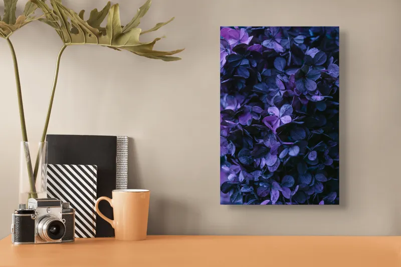 Tablou Canvas, "Frumusețea misterului floral nocturn", Frunziș, Violet, Mister, Textură, Abundență, Umbre, Înflorire, Contrast, 26 x 39 cm – poza 3