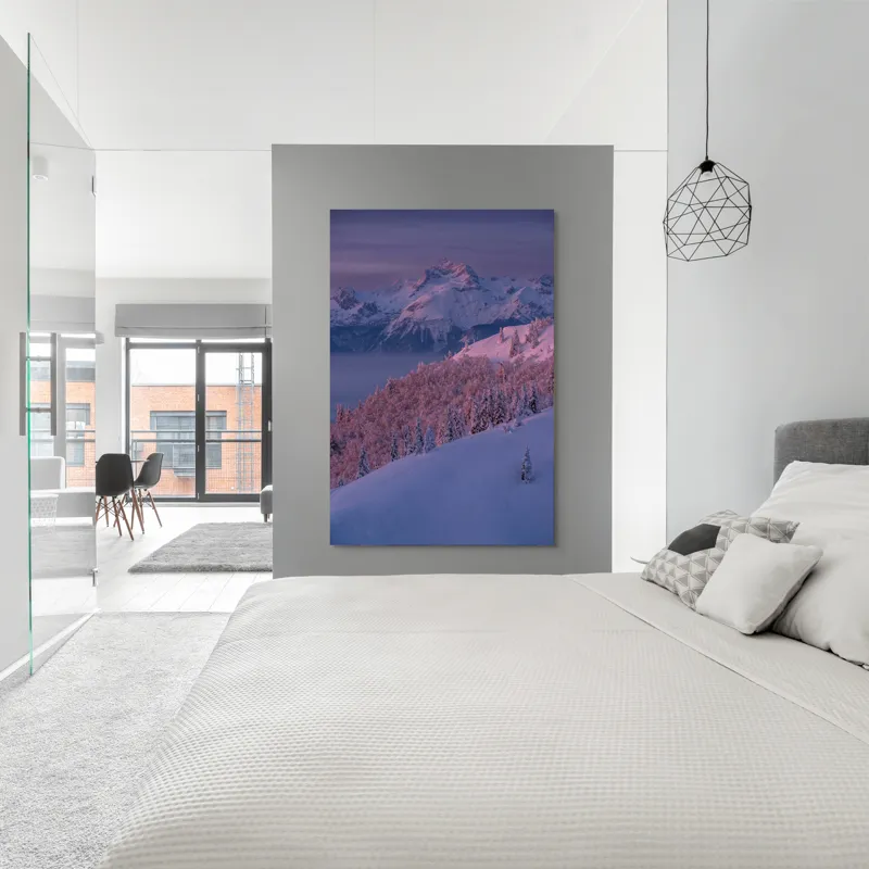 Tablou Canvas, "Peisaj montan în lumina dimineții", Montană, Înzăpezită, Timp, Crepuscular, Seninătate, Răsărit, Orizont, Pădure, Vârfuri, Alpine, 100 x 150 cm – poza 5