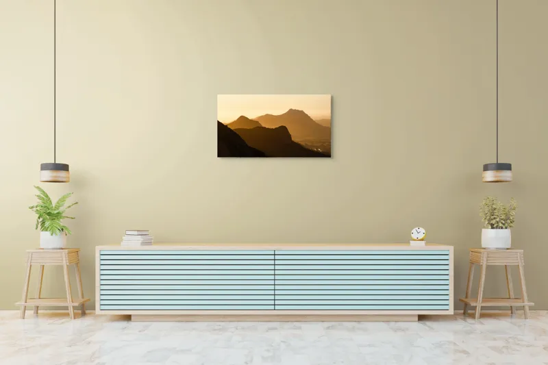 Tablou Canvas, "Munții aurii în lumina apusului", Aur, Siluete, Munți, Ceață, Apus, Calm, Umbre, Lumină, Orizont, Liniște, 90 x 50 cm – poza 5