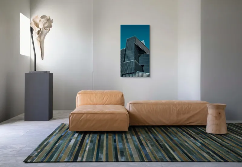Tablou Canvas, "Perspective modernă asupra arhitecturii urbane", Clădire, Modernă, Geometrică, Albastru, Cer, Urban, Sticlă, Arhitectură, Contemporană, 50 x 90 cm – poza 5