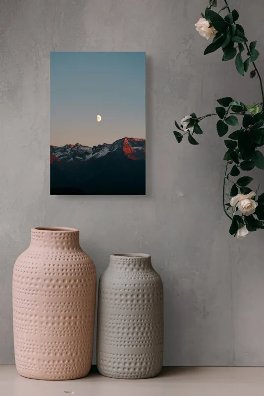 Tablou Canvas, "Luna peste munții înzăpeziți la apus", Lună, Munți, Cer, Amurg, Contrast, Umbre, Lumină, Vârfuri, Răcoare, Natură, 26 x 39 cm – poza 6