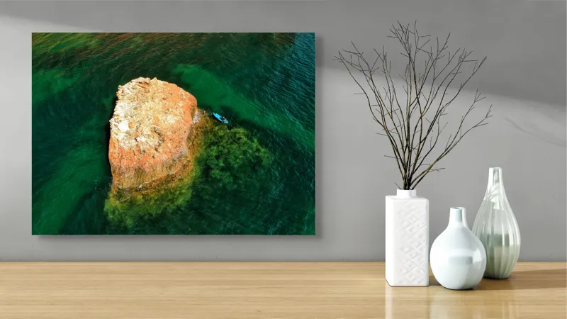 Tablou Canvas, "Insula Arămie în Marea de Smarald", 70 x 50 cm – poza 3