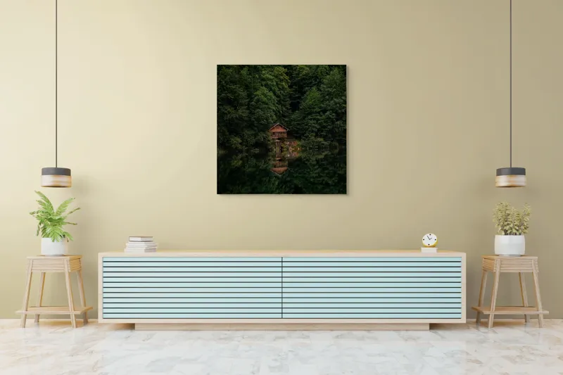 Tablou Canvas, "Căsuța ascunsă între umbrele verzi", 100 x 100 cm – poza 5