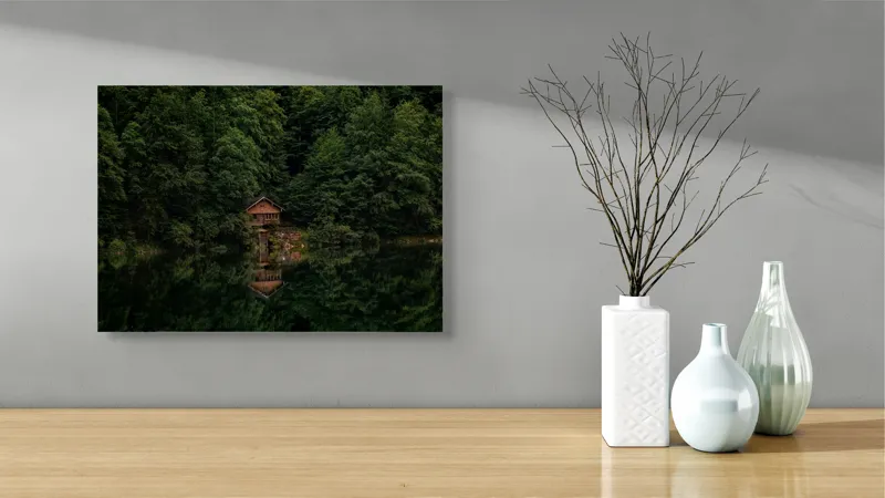 Tablou Canvas, "Căsuța ascunsă între umbrele verzi", 54 x 39 cm – poza 3
