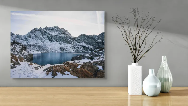 Tablou Canvas, "Lacul înghețat sub cerul albstru", 70 x 50 cm – poza 3
