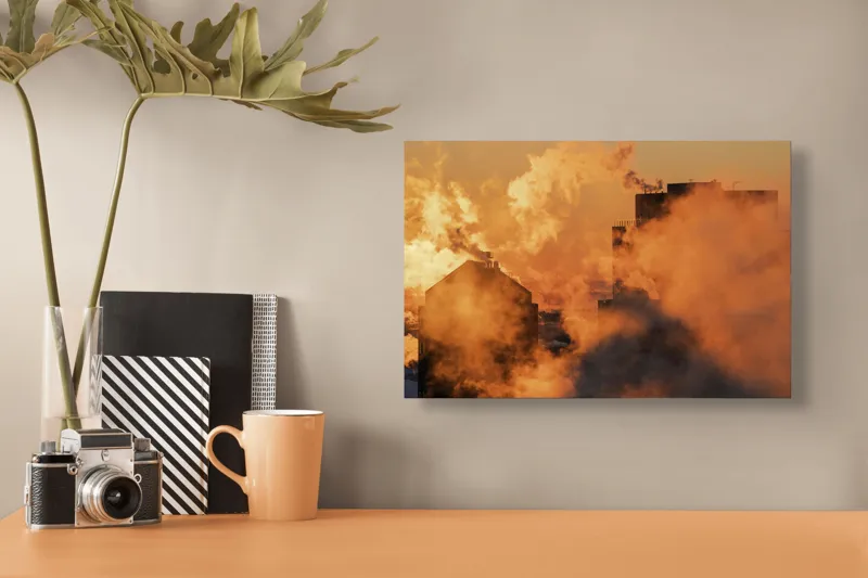 Tablou Canvas, "Zorii unui oraș sufocant în fum", 39 x 26 cm – poza 3