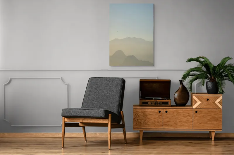 Tablou Canvas pe tema Zbor solitar peste munți adormiți, siluete și lumină natur, 70 x 100 cm – poza 6