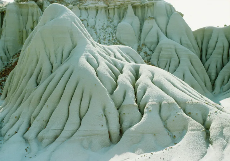 Tablou Canvas, "Forme sculptate de vânt și apă", Forme, Eroziune, Piatră, Peisaj, Structuri, Natură, Texturi, Munți, Relief, Depresiune, 100 x 70 cm – poza 2
