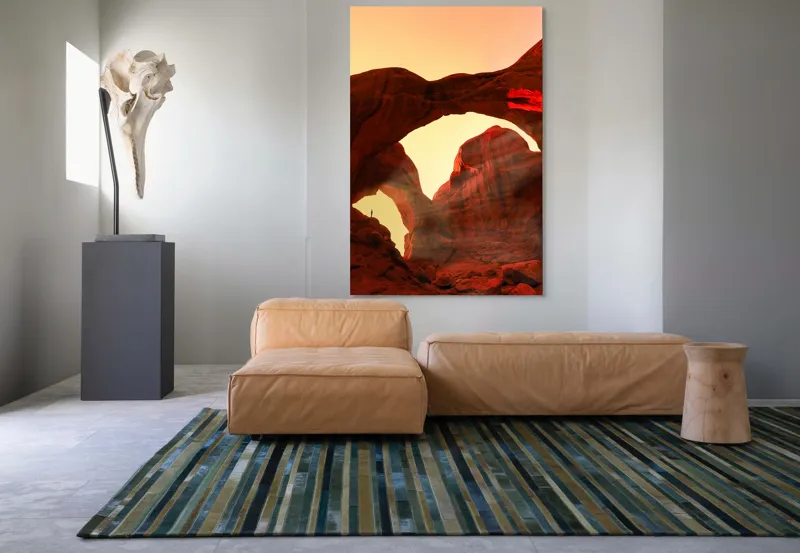Tablou Canvas, "Vraja Luminii la Portalul Stâncilor Roșii", 100 x 150 cm – poza 7