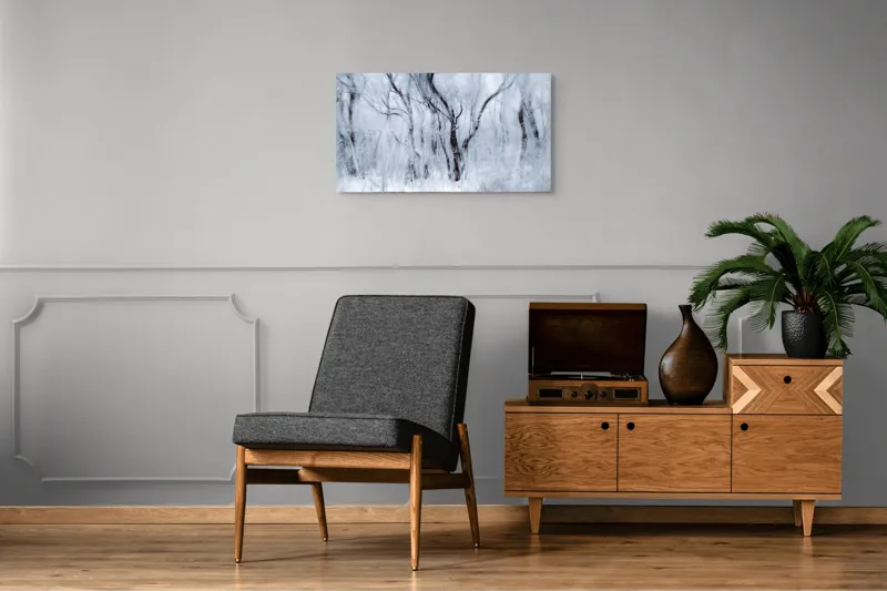 Tablou Canvas, "Vis de iarnă în pădurea înghețată", Alb, Înghețat, Copaci, Vânt, Etereal, Rece, Tăcere, 90 x 50 cm – poza 6