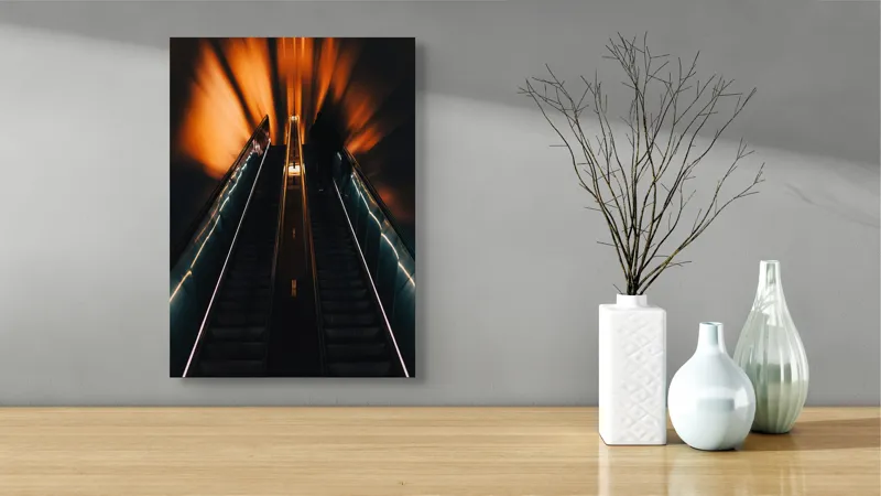 Tablou Canvas – Călătorie către lumina necunoscută: Artă murală sugestivă, 39 x 54 cm