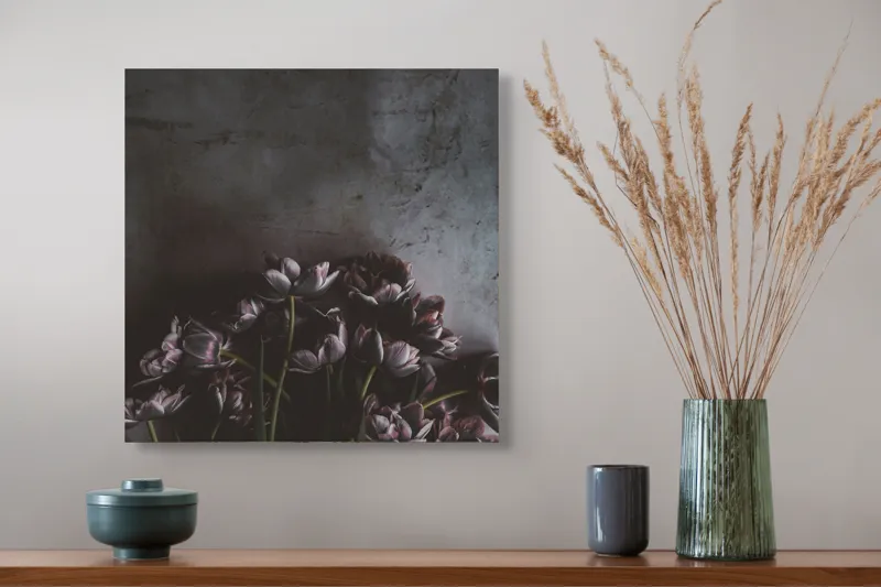 Tablou Canvas, "Flori de lalea în penumbră misterioasă", Flori, Lalele, Umbre, Textură, Întunecat, Elegant, Natural, Bogat, Contrast, Delicat, 50 x 50 cm – poza 4
